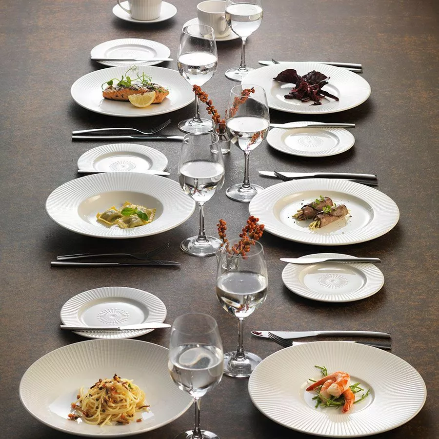 Steelite Willow Mid Rim Plate 30cm (11 3/4inch) (12 Pack) - BJ518 2 Steelite Willow Mid Rim Plate 30cm (11 3/4inch) (12 Pack) - BJ518 - Image 2